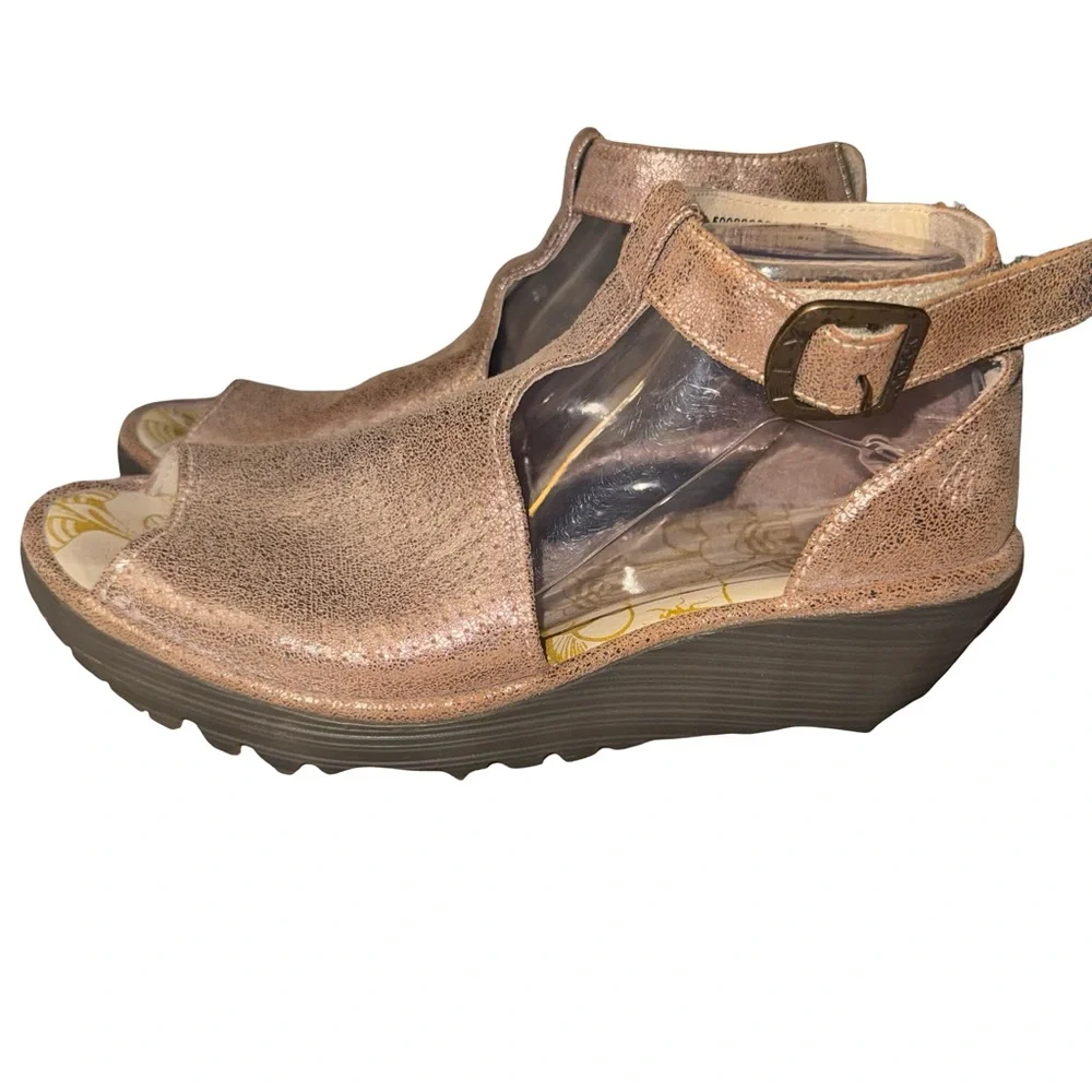 FLY London Yala Wedge Sandals 41 US 10 Rose Gold Metallic Leather Peep Toe - Picture 5 of 7